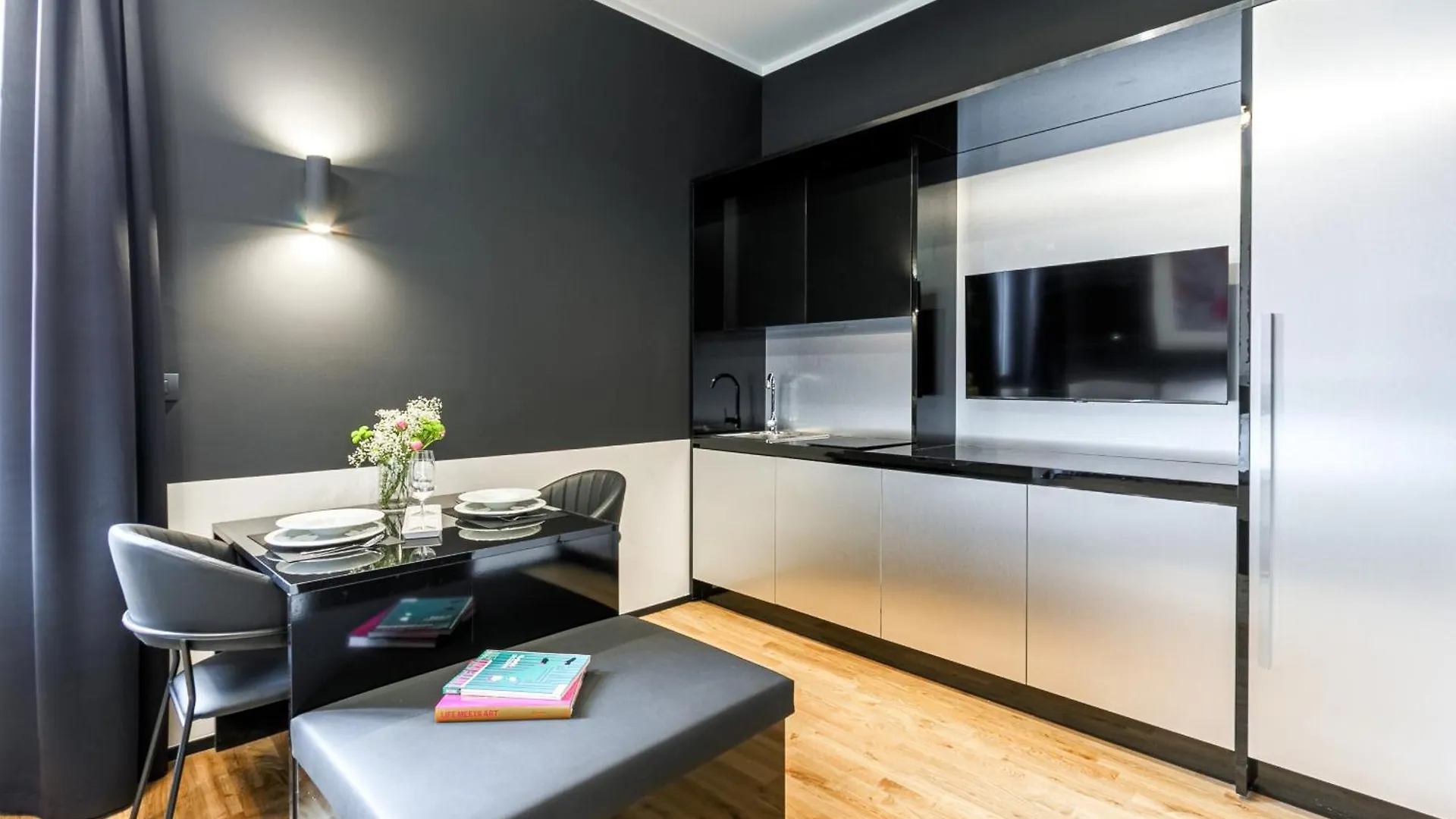 Palazzo Quantum 1 Apartment Milan 0*,