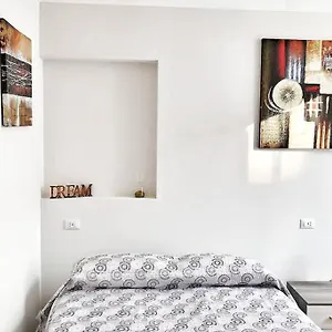 trilocale-gianluca.hotelitalianriviera.com/